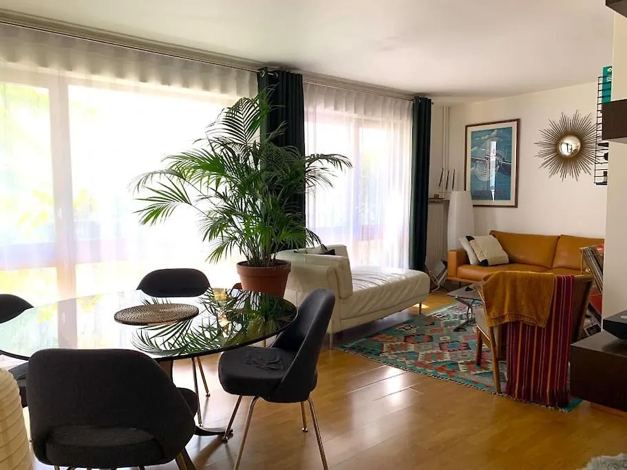 Chic And Peacefull Parisian Flat